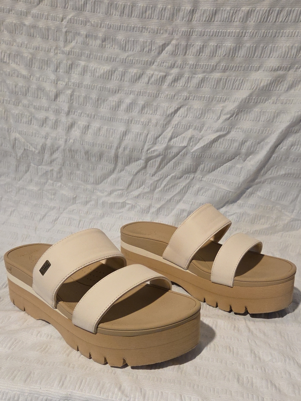 Reef Banded Horizon Hi Platform Sandals - Mislabeled Error (Fits Sz 10)